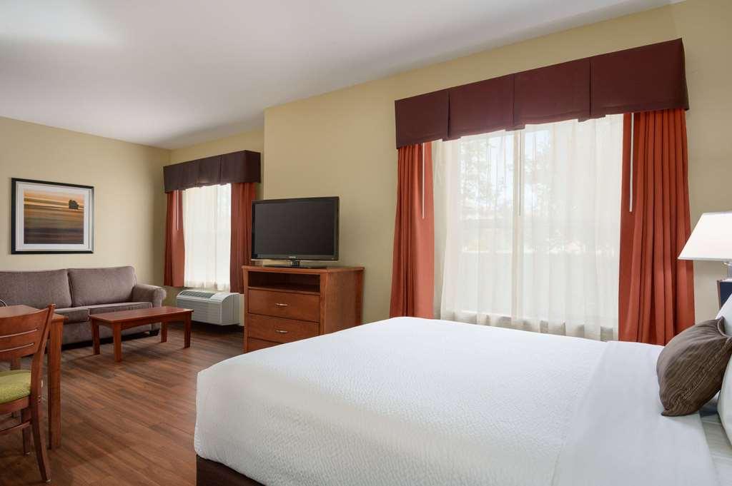 Days Inn & Suites By Wyndham Sherwood Park Edmonton Δωμάτιο φωτογραφία