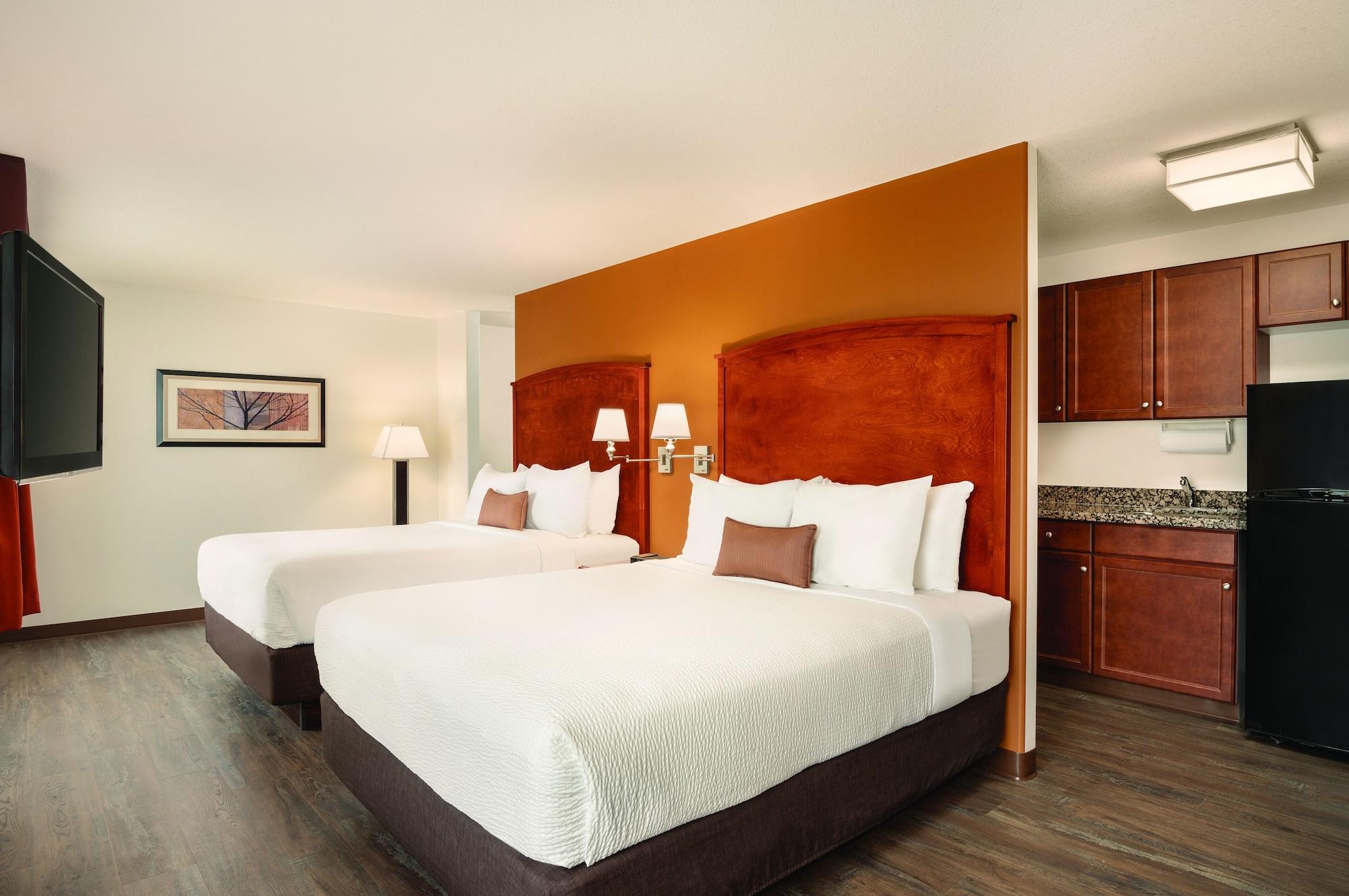 Days Inn & Suites By Wyndham Sherwood Park Edmonton Εξωτερικό φωτογραφία