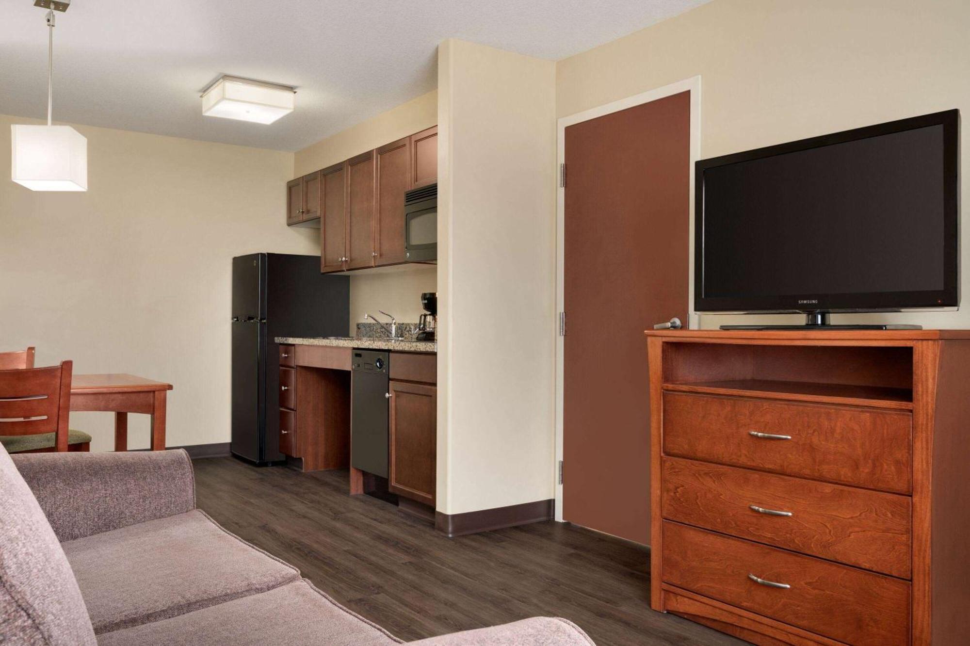 Days Inn & Suites By Wyndham Sherwood Park Edmonton Εξωτερικό φωτογραφία